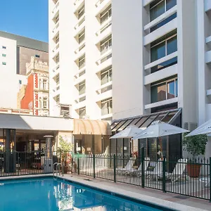 Hotel Seasons Of Perth